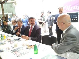 35550892_1753759861375044_8548008998157156352_n_1753759841375046