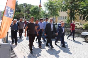 35935185_1761650410585989_5425412974753873920_n_1761650393919324