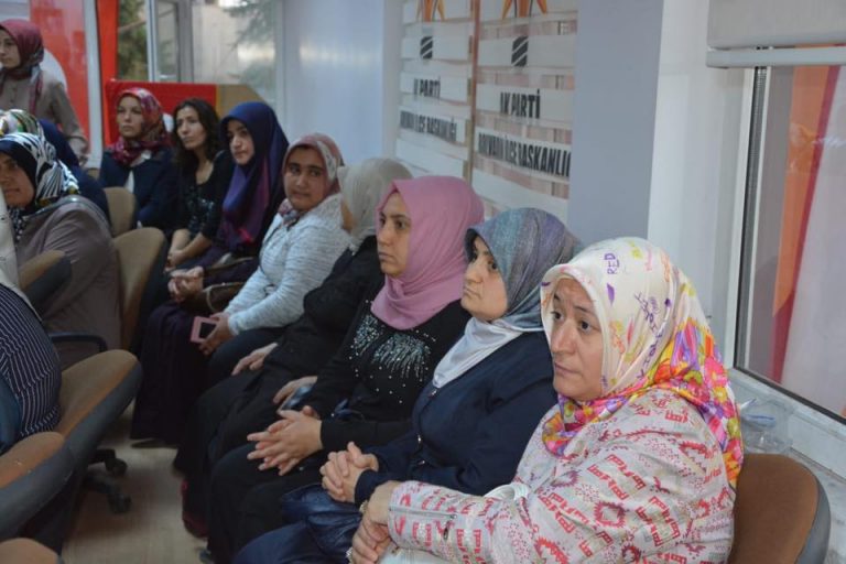 37201612_1798674610216902_7339535153888231424_n_1798674600216903