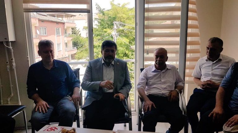 37234341_1799853436765686_9163151986864947200_n_1799853413432355