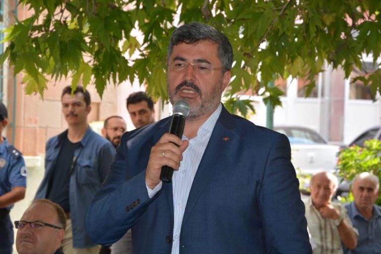 39536040_1866586790092350_6455515109233000448_n_1866586773425685