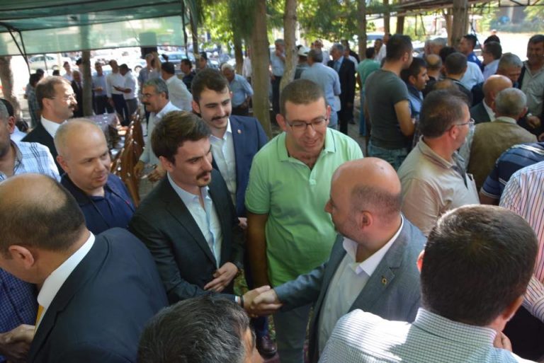 40049770_1868152196602476_2202661243175567360_n_1868152186602477