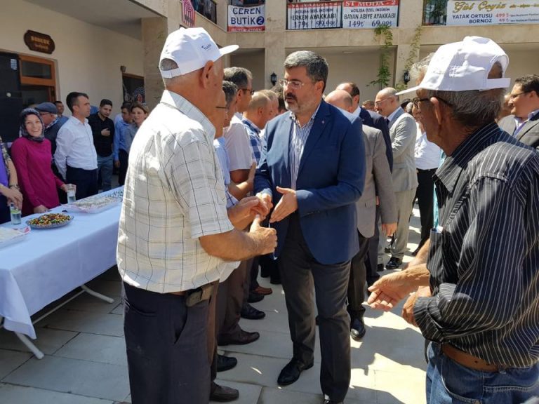 40059020_1869651523119210_8087222521272729600_n_1869651513119211