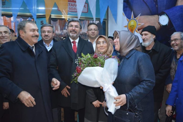 51548725_2100513120033048_9031725171563560960_n_2100513116699715