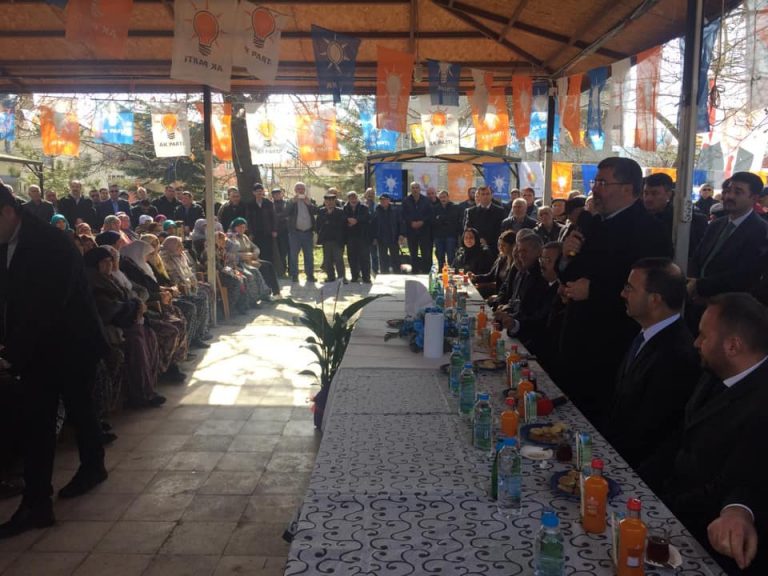 52852272_2116060775144949_1087959381225504768_n_2116060761811617