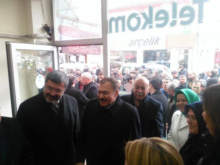 52868296_2130933120324381_2428202590207475712_n_2130933116991048