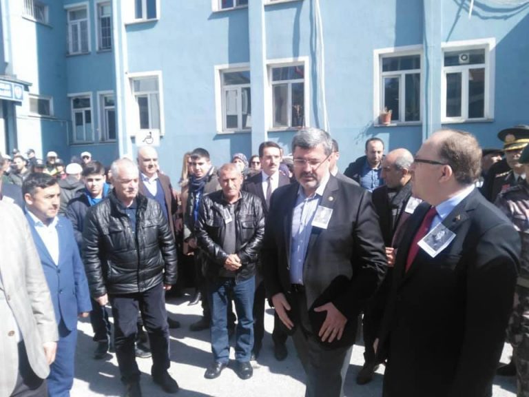 52902802_2140900475994312_4666359891248545792_n_2140900465994313