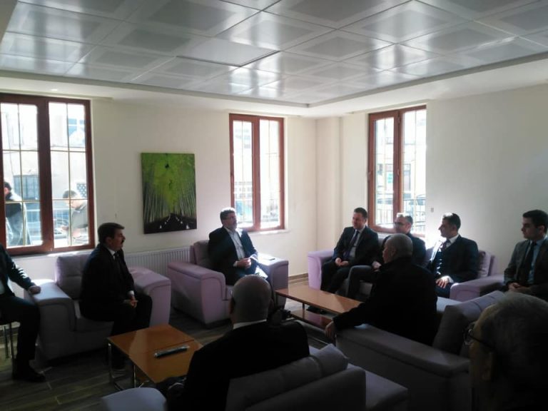 52922888_2132241550193538_5780224956130394112_n_2132241546860205