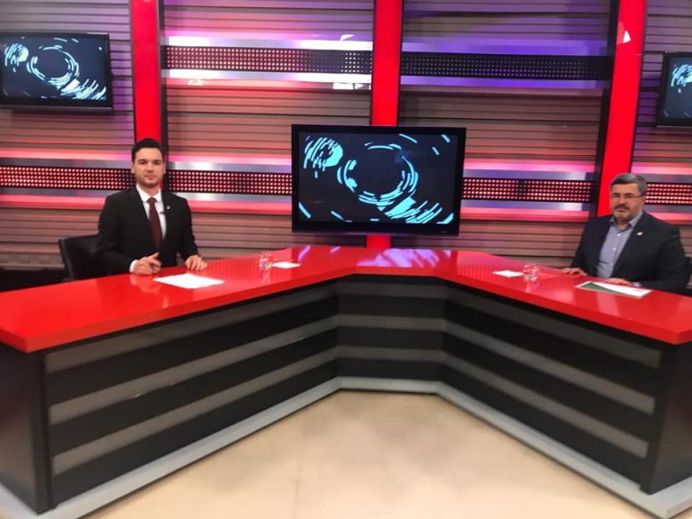 52927544_2123935724357454_6974572798991663104_n_2123935721024121