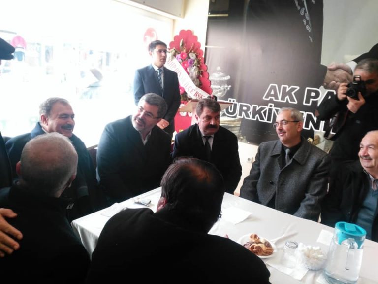 52977694_2130912563659770_2748253331083231232_n_2130912556993104