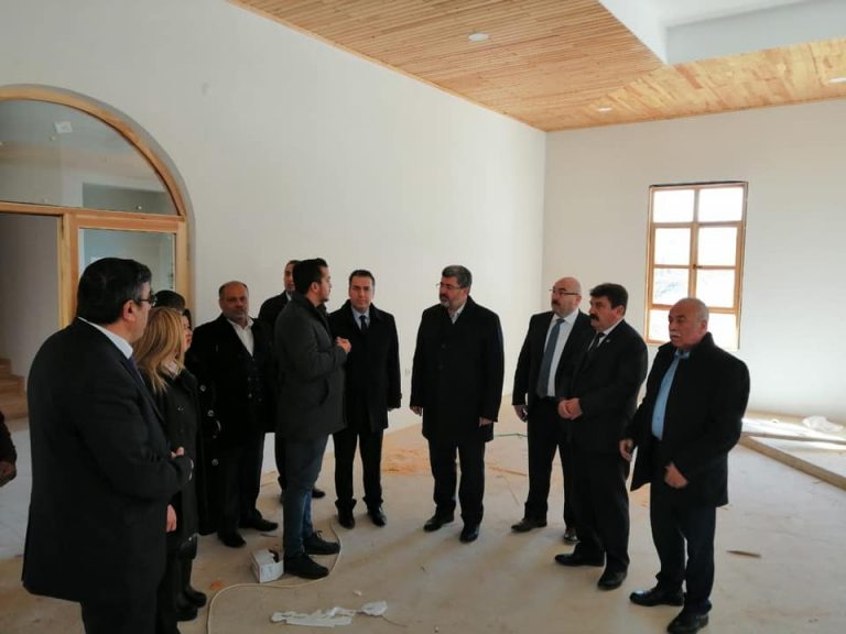 53067068_2132260080191685_956670546043469824_n_2132260073525019