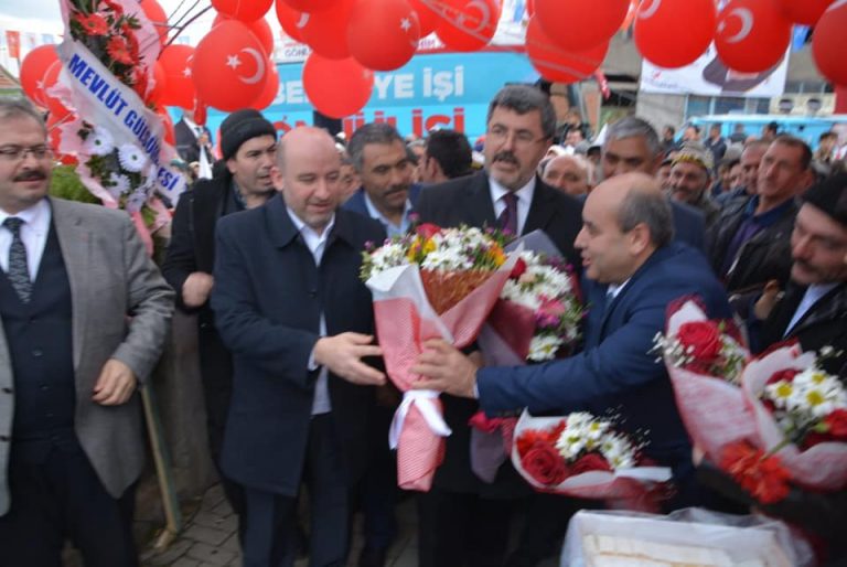 53176575_2139930426091317_1005227522146697216_n_2139930422757984