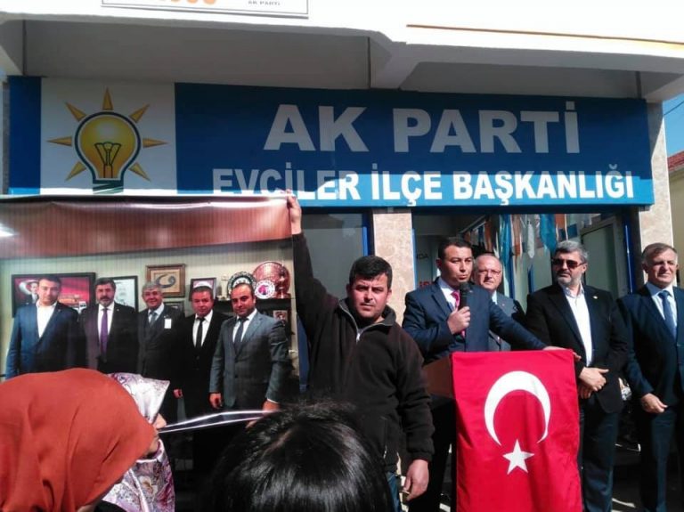 53178332_2132479220169771_906548312058888192_n_2132479216836438