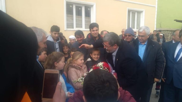 53245798_2134048060012887_4310572037467799552_n_2134048046679555