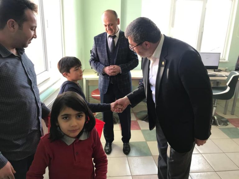 53287683_2131246656959694_142921775578087424_n_2131246650293028