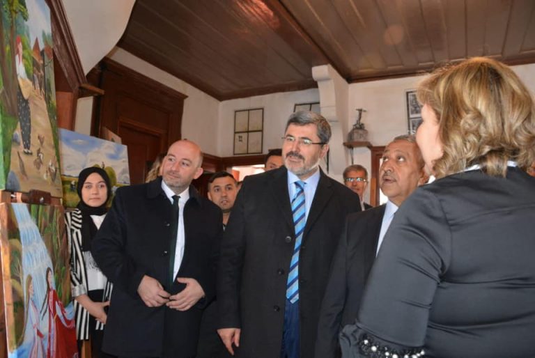 53305550_2142528409164852_3225479349343879168_n_2142528402498186