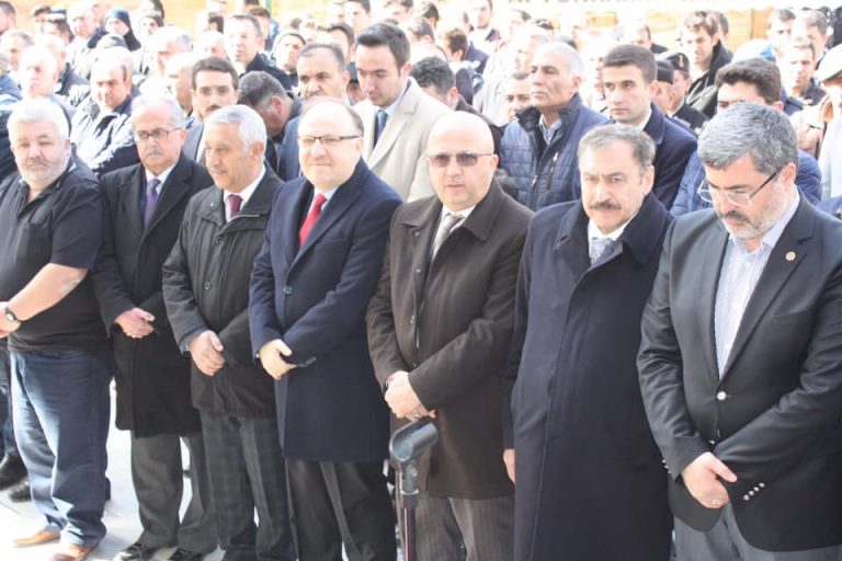 53396372_2141051809312512_766570530403778560_n_2141051752645851