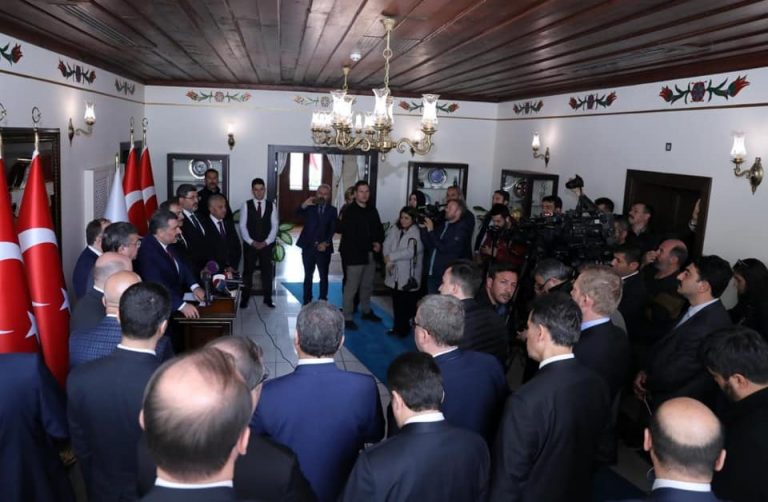 53932239_2152933178124375_6308172412147990528_n_2152933168124376