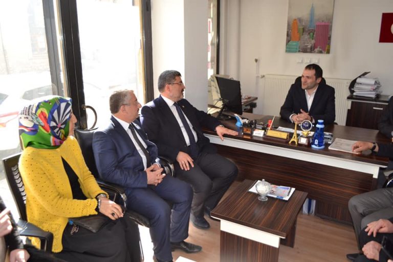 54240518_2169017366515956_673270199918526464_n_2169017356515957