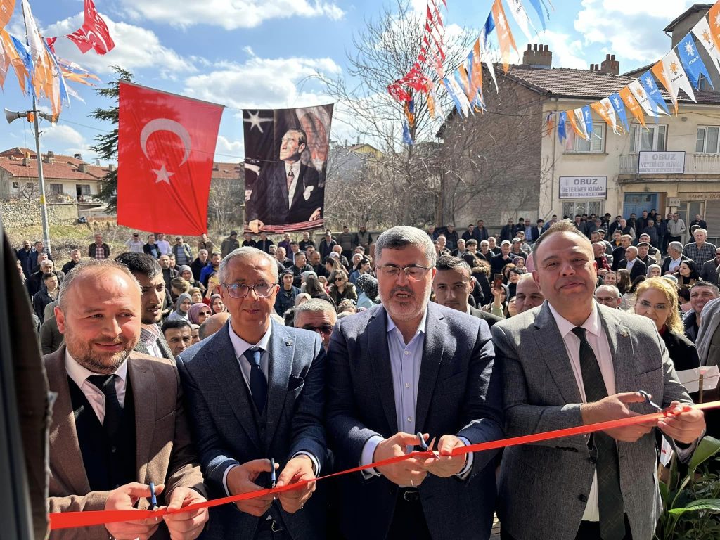 Özkaya, İlçelerde Vatandaşlarla Buluşuyor.