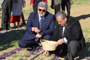 Özkaya Saha Ziyaretlerini Sürdürüyor