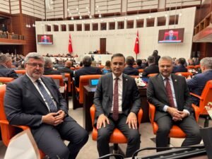 “Yeni anayasa, yeni yasama döneminin önemli gündemlerinden biri olacaktır”